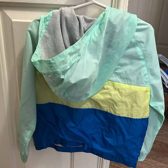 Cat & Jack toddler lined windbreaker. Like new. Size 5T. Multi color - Picture 3 of 4